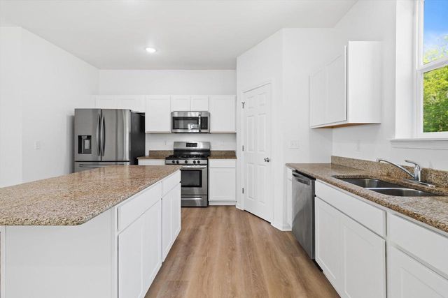 603 E Maple Beach Drive, Edgerton, WI 53534