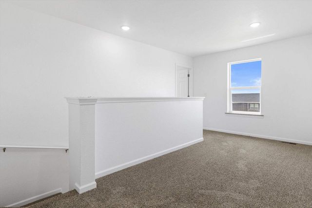 603 E Maple Beach Drive, Edgerton, WI 53534