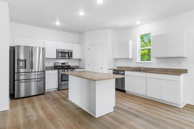 603 E Maple Beach Drive, Edgerton, WI 53534