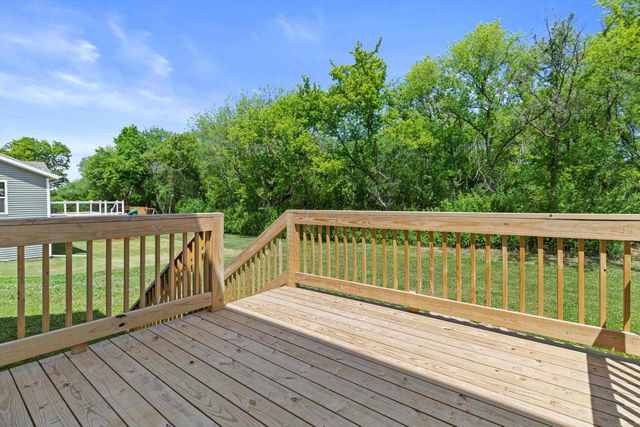603 E Maple Beach Drive, Edgerton, WI 53534