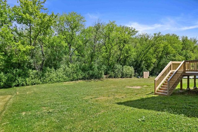603 E Maple Beach Drive, Edgerton, WI 53534