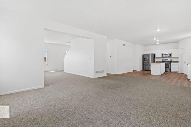 603 E Maple Beach Drive, Edgerton, WI 53534