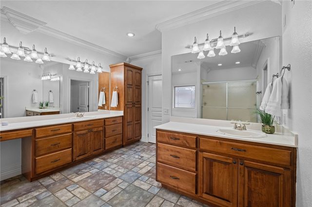 3907 NE Cadbury Avenue, Bentonville, AR 72712