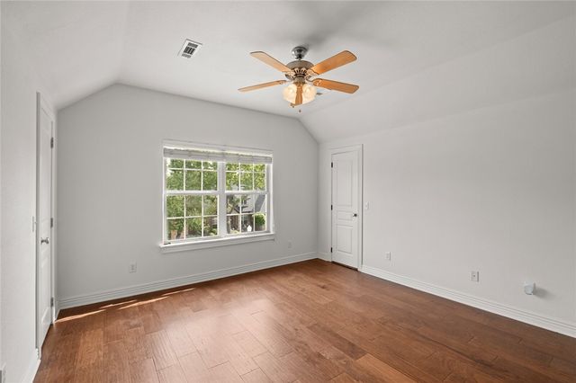 3907 NE Cadbury Avenue, Bentonville, AR 72712