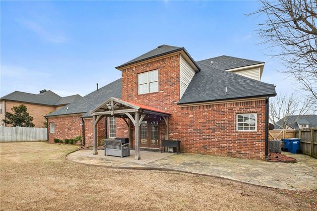 3907 NE Cadbury Avenue, Bentonville, AR 72712