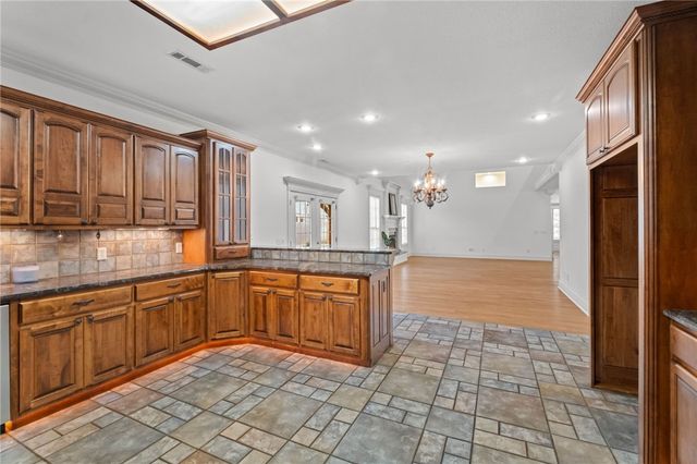 3907 NE Cadbury Avenue, Bentonville, AR 72712