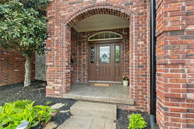 3907 NE Cadbury Avenue, Bentonville, AR 72712