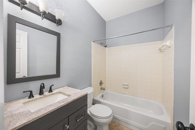 8107 Summer Trail Drive, Houston, TX 77040