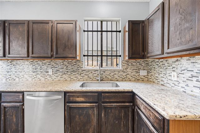 8107 Summer Trail Drive, Houston, TX 77040