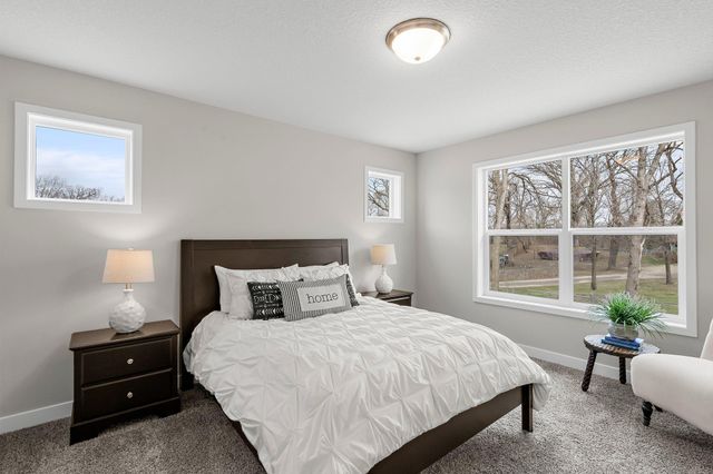 569 Sienna Drive, Watertown, MN 55388