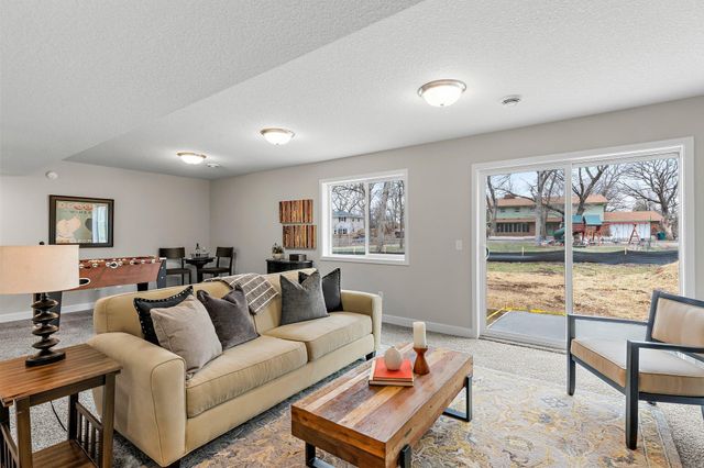 569 Sienna Drive, Watertown, MN 55388