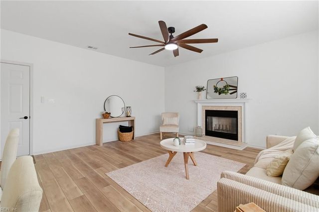 3857 Whitley Park DR, Virginia Beach, VA 23456