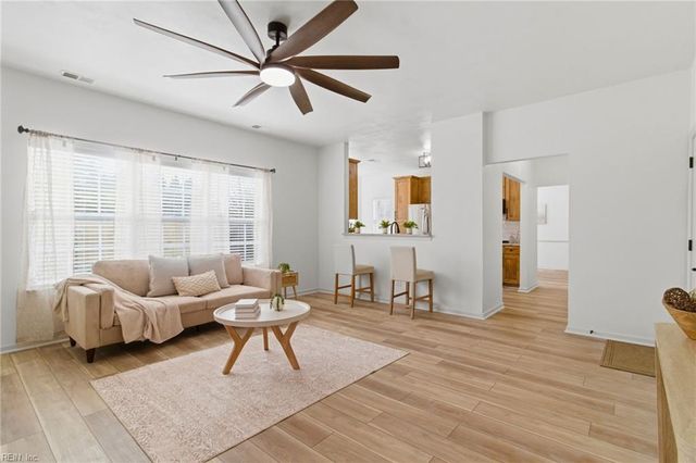 3857 Whitley Park DR, Virginia Beach, VA 23456