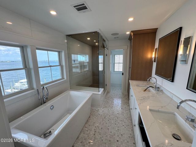275 Curtis Point Drive, Mantoloking, NJ 08738