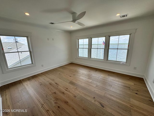 275 Curtis Point Drive, Mantoloking, NJ 08738