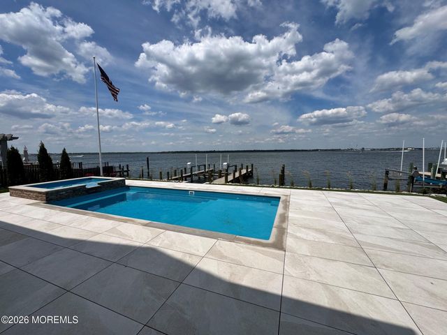 275 Curtis Point Drive, Mantoloking, NJ 08738