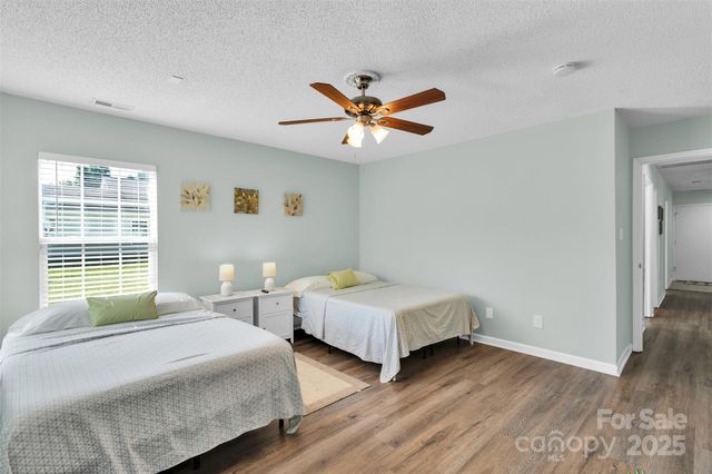 2027 Pimpernel Road, Charlotte, NC 28213