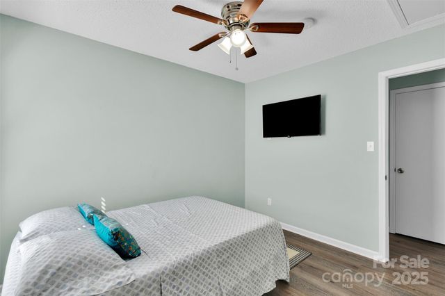 2027 Pimpernel Road, Charlotte, NC 28213