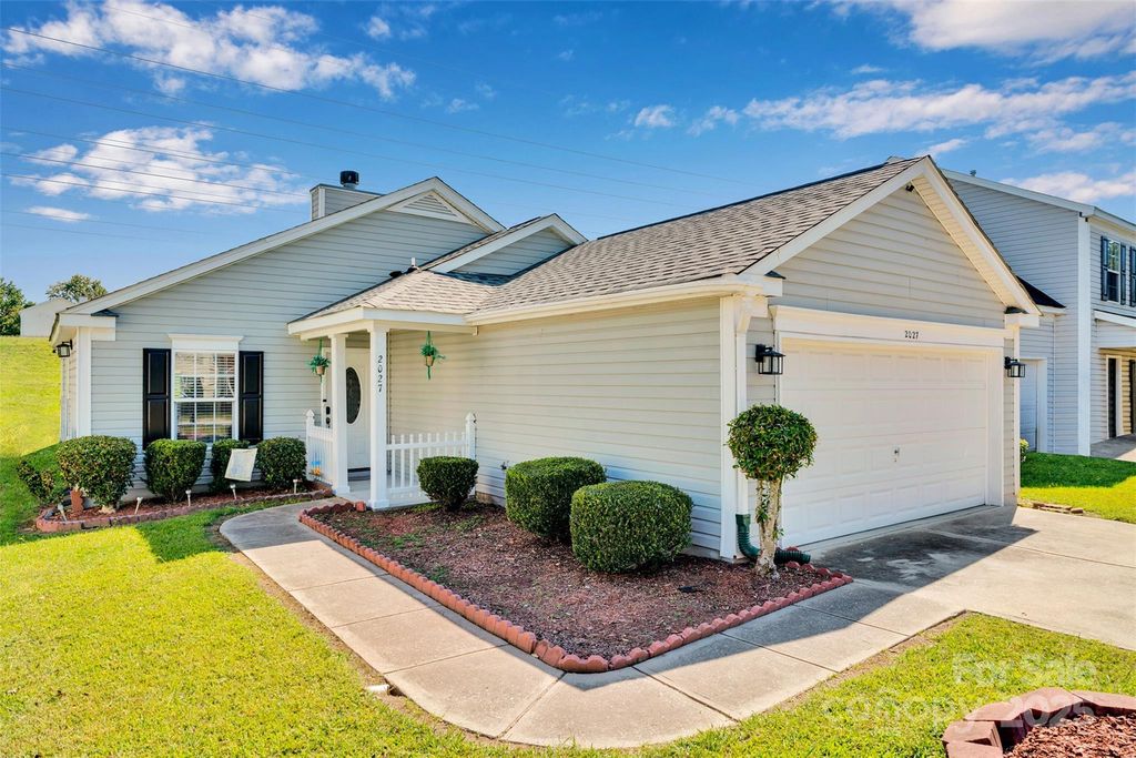 2027 Pimpernel Road, Charlotte, NC 28213