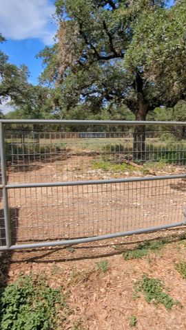 757 Rabbit Ave, Wimberley, TX 78676