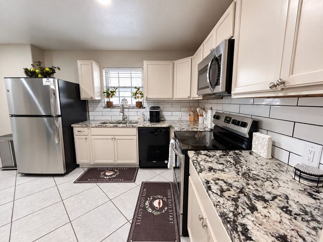5125 Cloyce Court, North Richland Hills, TX 76180