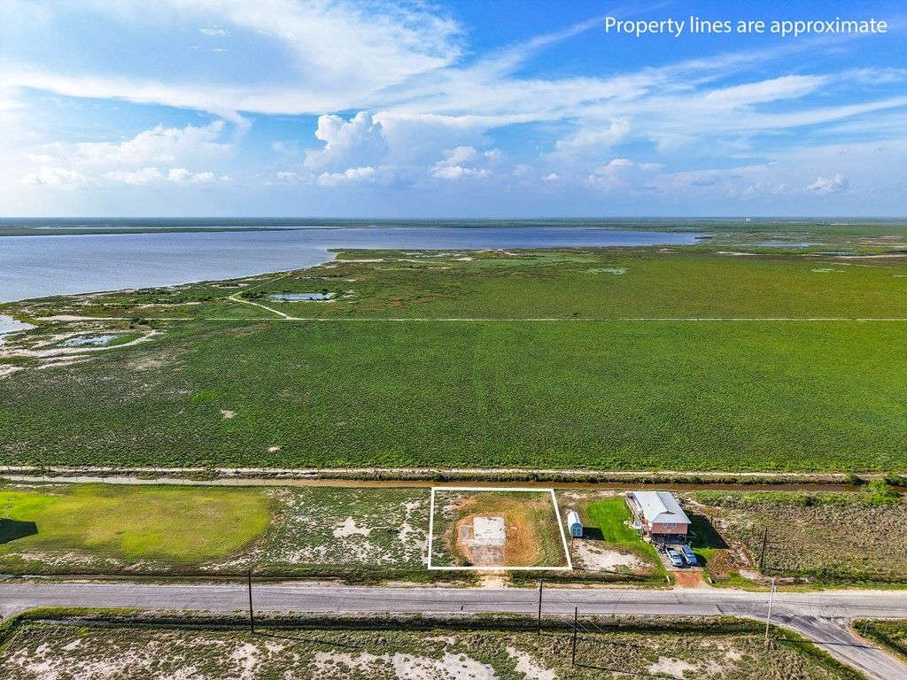 50-51 Northview, Rockport, TX 78382 — photo 2