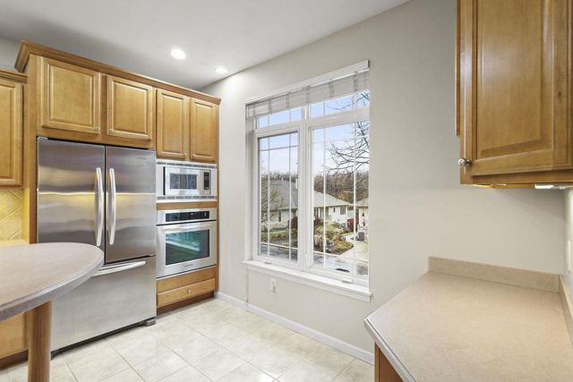 3216 Conservancy Lane, Middleton, WI 53562