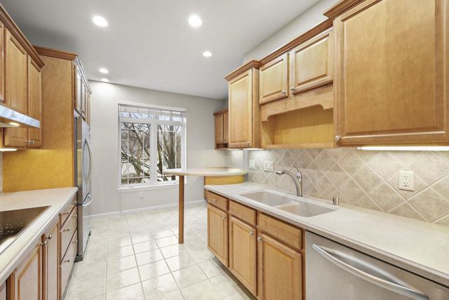 3216 Conservancy Lane, Middleton, WI 53562