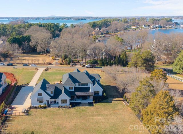 20320 Havenview Drive, Cornelius, NC 28031