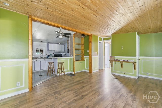 1106 Alabama Street, Darien, GA 31305