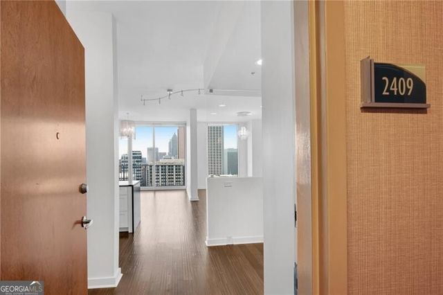 860 Peachtree Street NE 2409, Atlanta, GA 30308