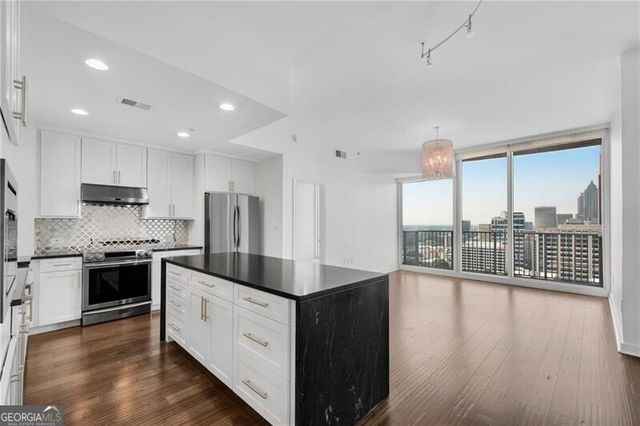 860 Peachtree Street NE 2409, Atlanta, GA 30308