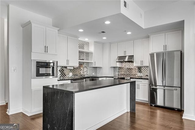860 Peachtree Street NE 2409, Atlanta, GA 30308