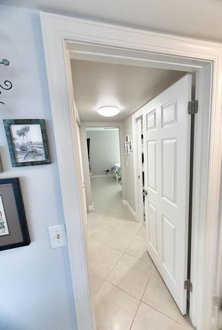 3492 NE Causeway Boulevard 101, Jensen Beach, FL 34957