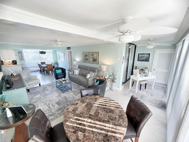 3492 NE Causeway Boulevard 101, Jensen Beach, FL 34957