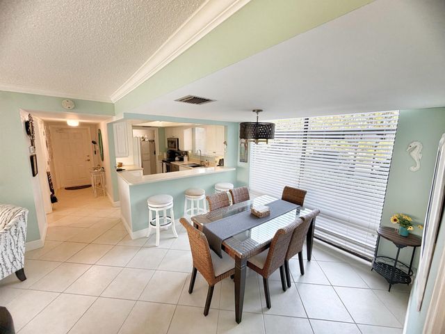 3492 NE Causeway Boulevard 101, Jensen Beach, FL 34957