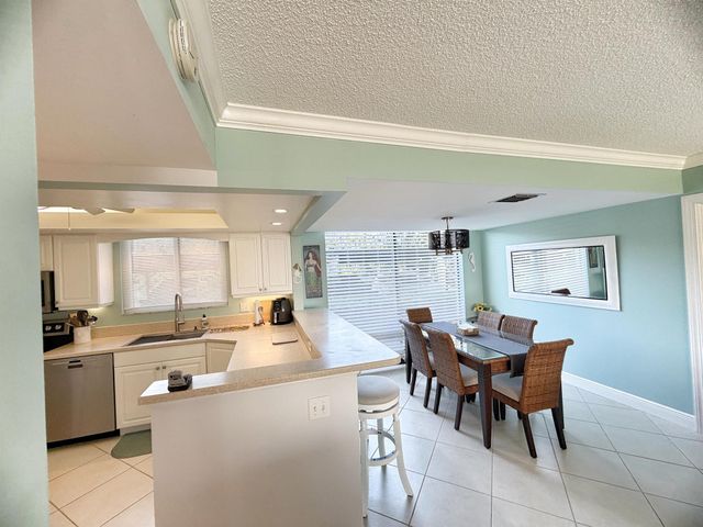 3492 NE Causeway Boulevard 101, Jensen Beach, FL 34957