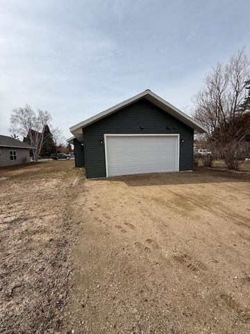 260 Main Street N, Blackduck, MN 56630