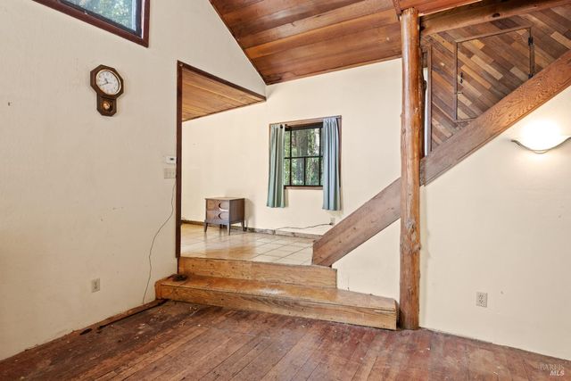 28855 Timberline Rd, Willits, CA 95490