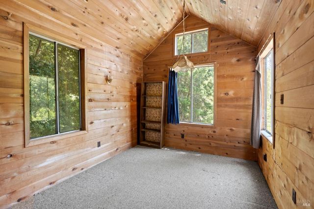 28855 Timberline Rd, Willits, CA 95490