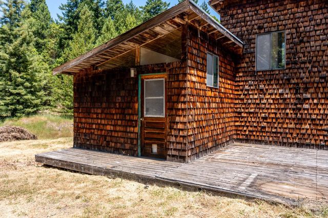 28855 Timberline Rd, Willits, CA 95490