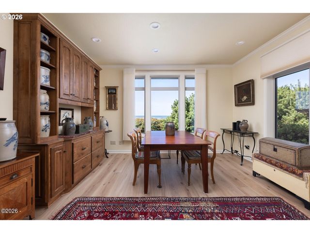 4271 Nw HIDDEN LAKE Loop, Waldport, OR 97394