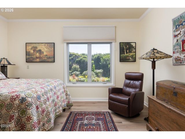 4271 Nw HIDDEN LAKE Loop, Waldport, OR 97394