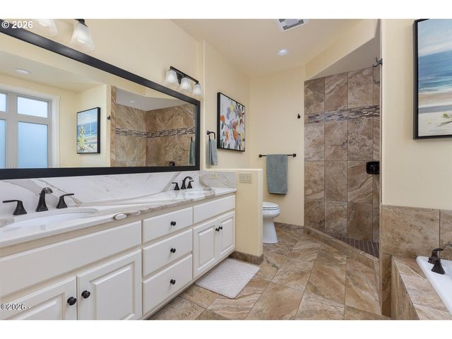 4271 Nw HIDDEN LAKE Loop, Waldport, OR 97394