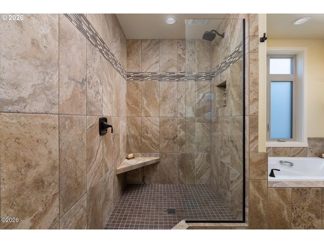 4271 Nw HIDDEN LAKE Loop, Waldport, OR 97394