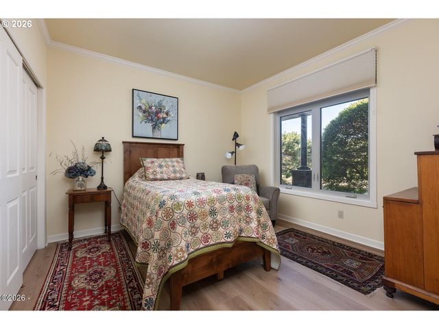 4271 Nw HIDDEN LAKE Loop, Waldport, OR 97394