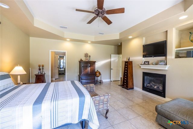 1338 Donovan Street, Gonzales, TX 78629
