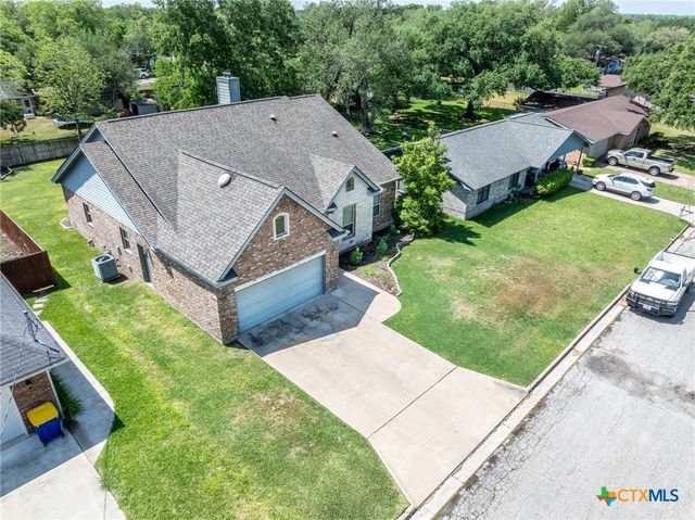 1338 Donovan Street, Gonzales, TX 78629