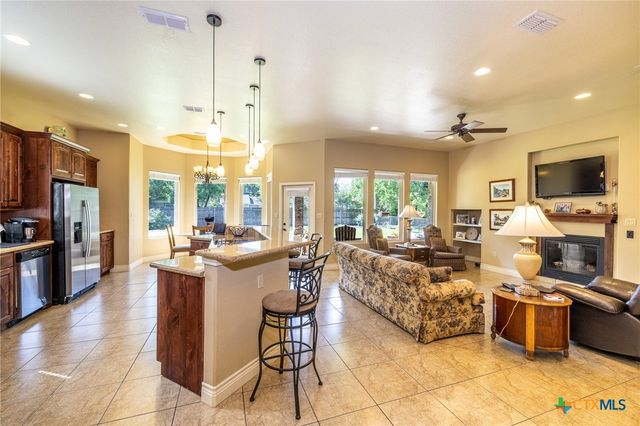 1338 Donovan Street, Gonzales, TX 78629