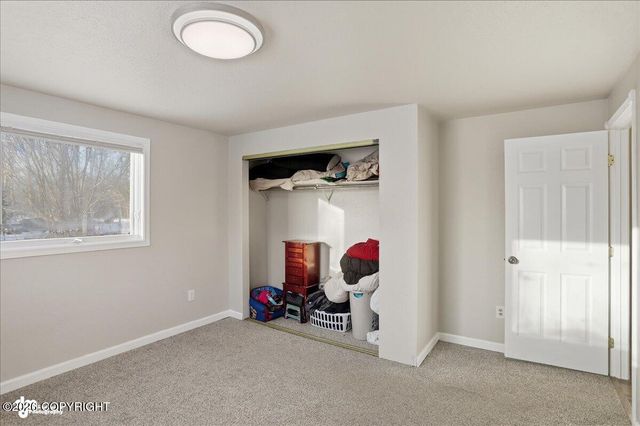 1300 E Holland Avenue, Wasilla, AK 99654